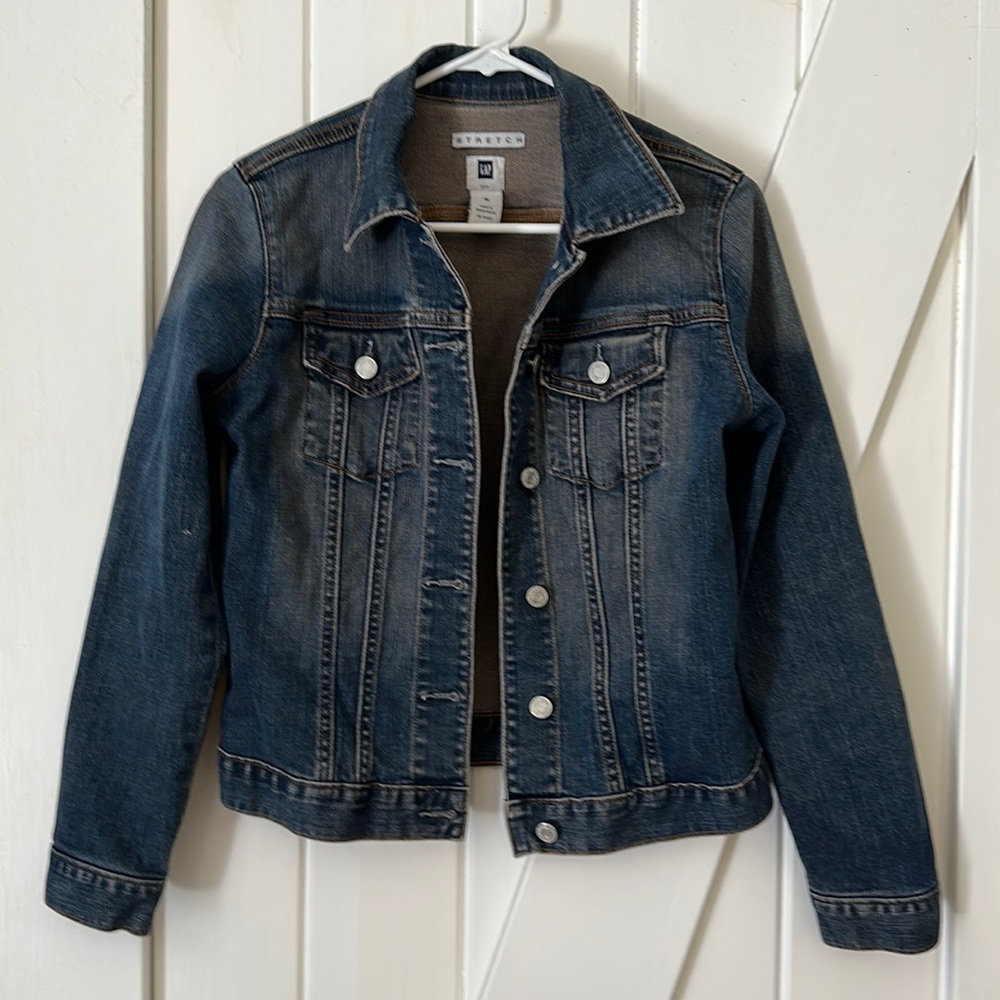 Gap denim jacket M